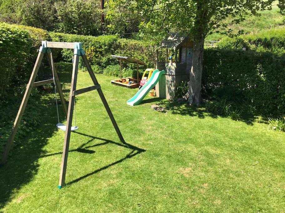 Cedra - Vintage Country Hideaway Axminster