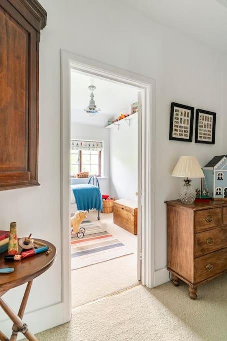 Cedra - Vintage Country Hideaway * Axminster